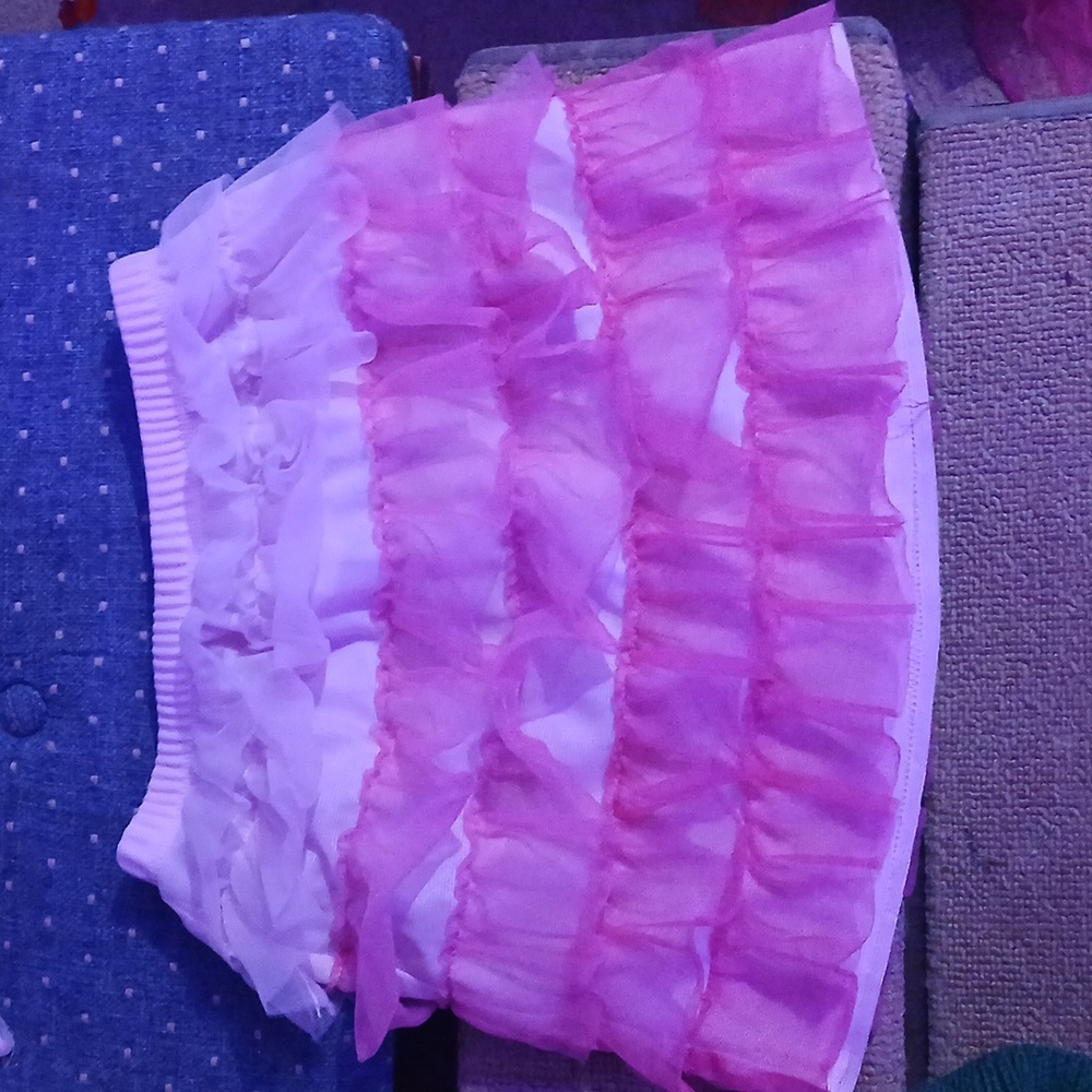 Girls pink layered skirt
